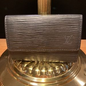 Louis Vuitton Black Epi Key Holder EUC